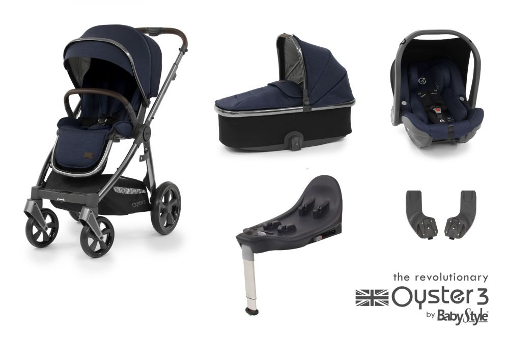 Babystyle Oyster 3 with Capsule and Isofix Base included items