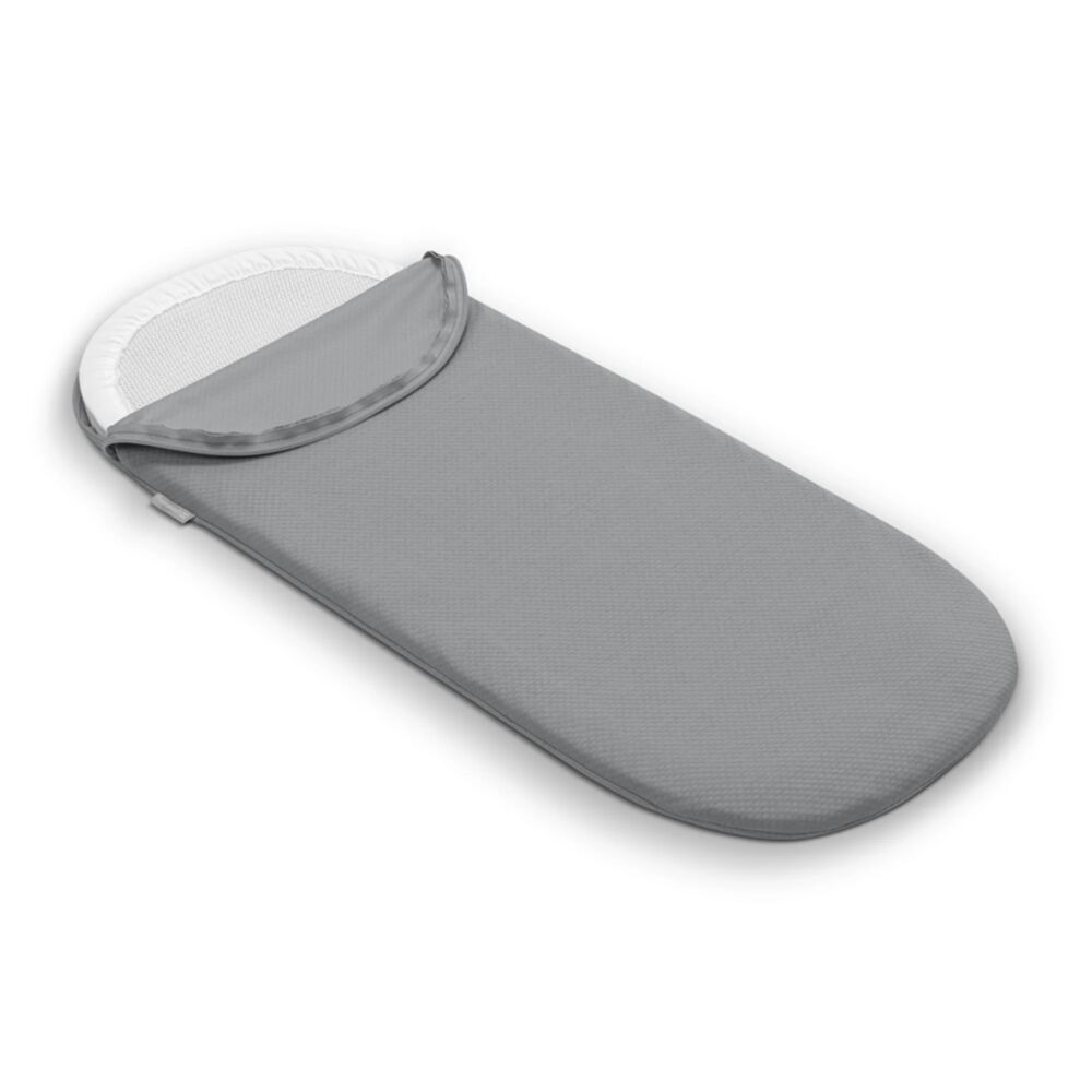 Uppababy Vista V3 Mattress with cover.