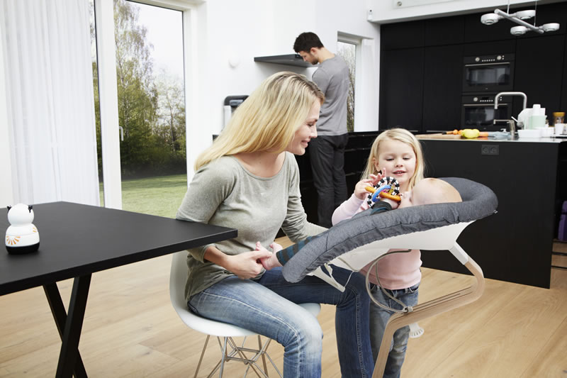 Nomi highchair